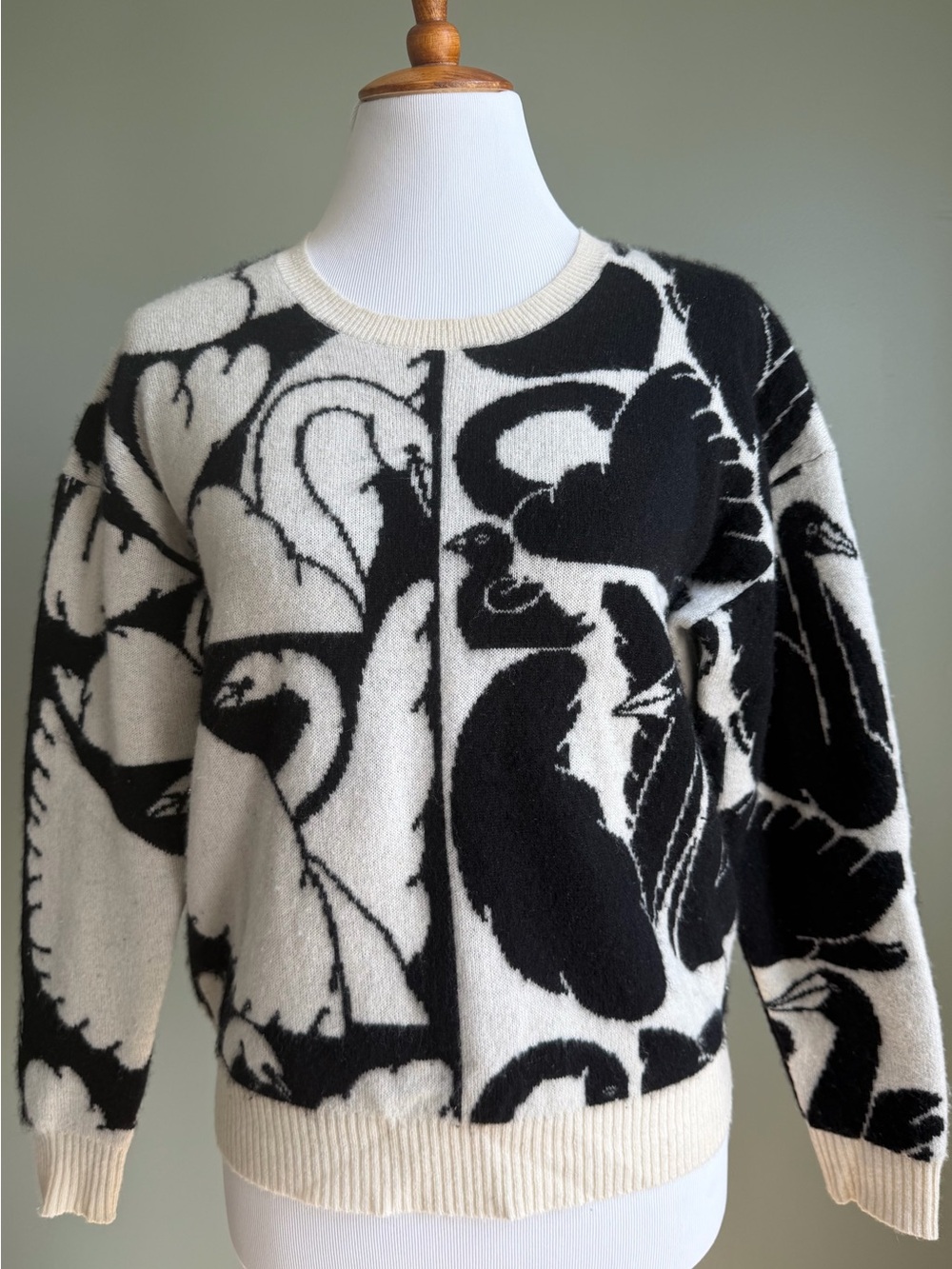 Cecilia Pettersson limited edition Maeve Anthropology Swan Sweater 100% Cashmere